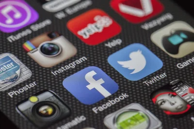 Comment changer de mobile Crédit Mutuel en 2026 : guide complet et rapide